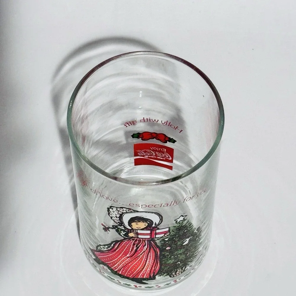 Vintage 70s Holly Hobbie Christmas Coca Cola Collector Glass A‎ Gift of Love...